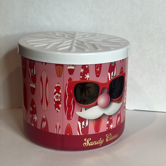 Bath & Body Works Winter Candy Apple Soy Blend Sandy Claus Holiday Candle 3 Wick - Picture 8 of 8